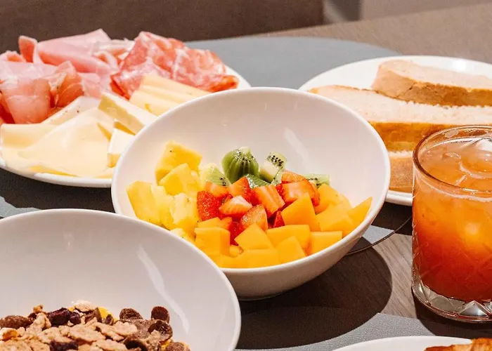 Hotel Living Milano 4*