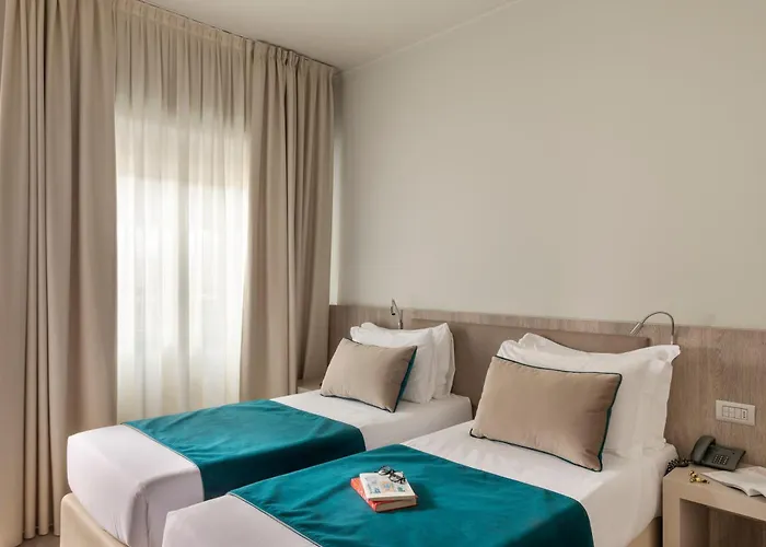 Living Milano 4*