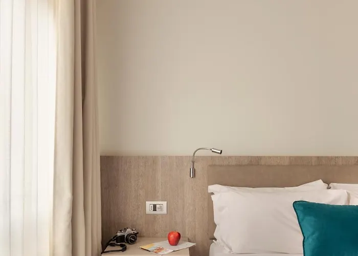 Hotel Living Milano 4*