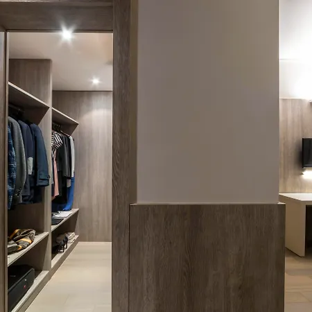 Living Milano 호텔 4*
