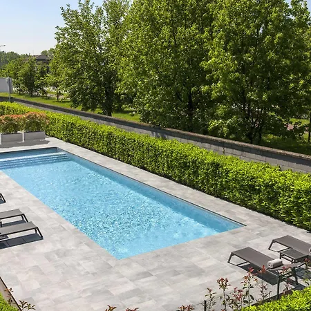 Living Milano 4* Cornaredo