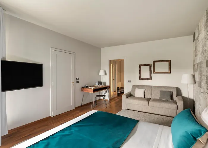 Living Milano 호텔 4*