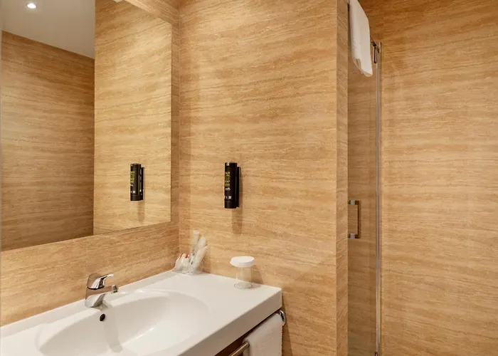 Living Milano 4*