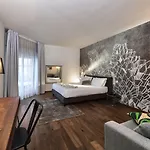 Living Milano 4* Cornaredo